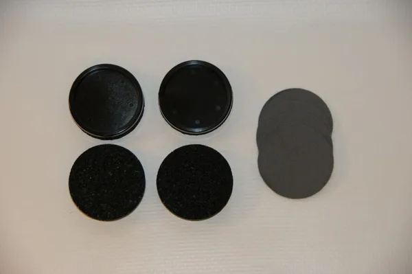Sockels kuststof zwart 70mm voor piano per 4 stuks met rubber/vilt