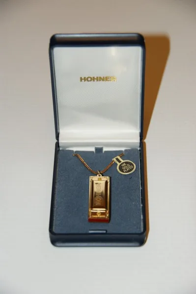 Mondharmonica Hohner Little Lady sleutelhanger verguld + ketting STKS